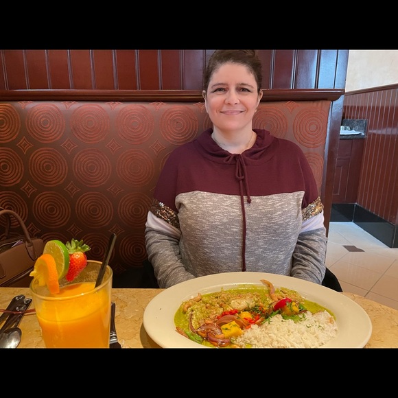 Meet your Posher, Andrezza - Picture 1 of 1